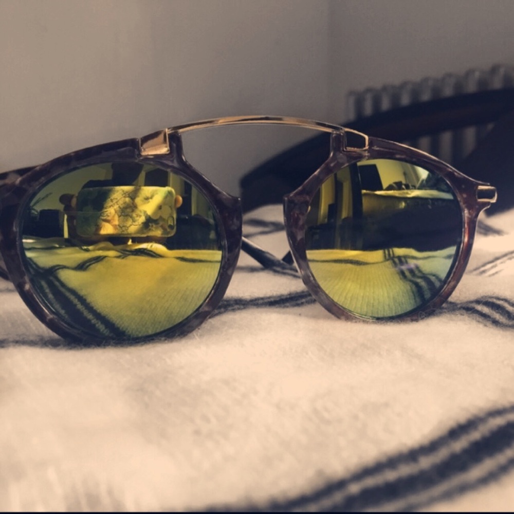 Sunglasses - Picture 1 of 4